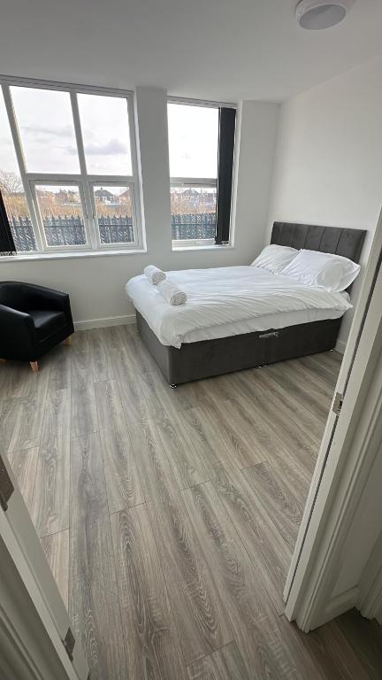 2 Bed Spacious Station House Apartment - Free Wifi, Parking & EV, Scunthorpe