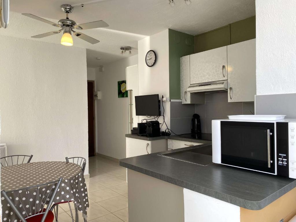 Appartement T2 Lumineux à Balaruc-les-Bains, Proche Thermes, Parking, Wifi, 2 Étoiles - FR-1-553-130 - 2