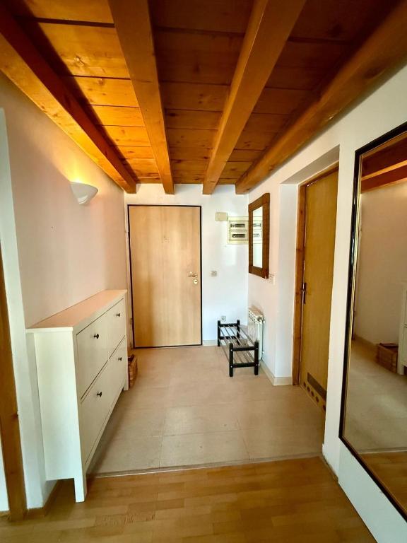 Sarajevo Apartment Gallery View - 5