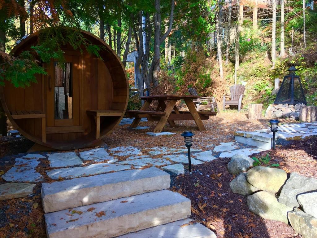 Cottage on Sarrazin lake & Sauna - Lake Panorama, Sainte-Lucie-de-Doncaster