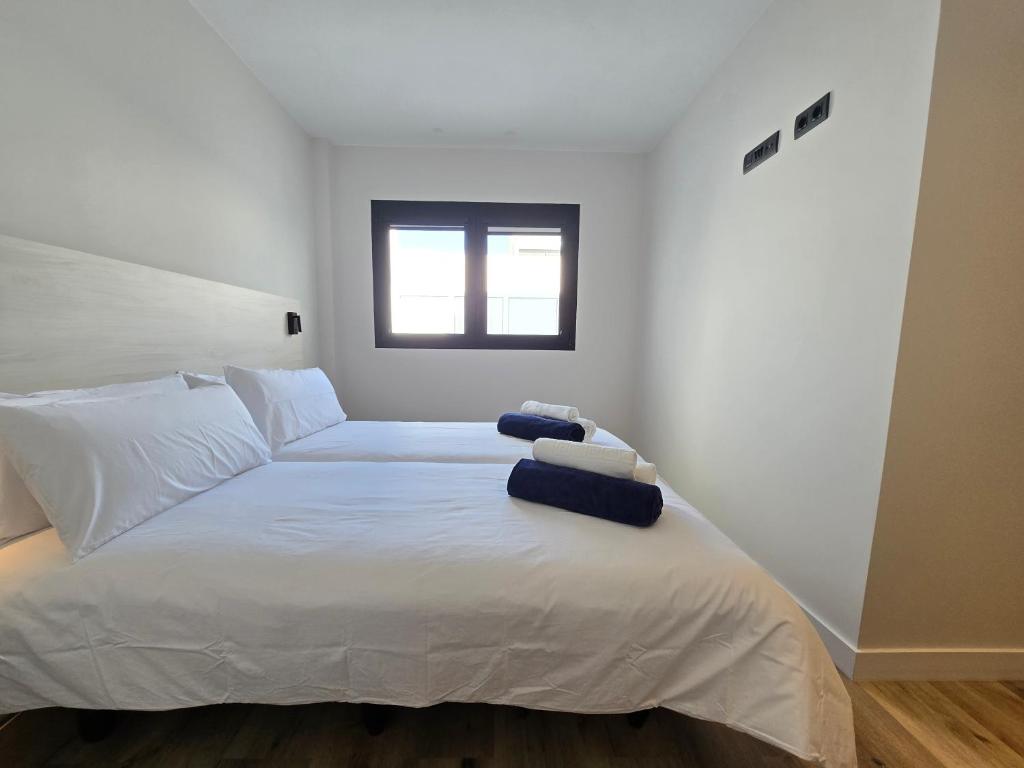 VV Almansa Canteras I "by henrypole home" - 4