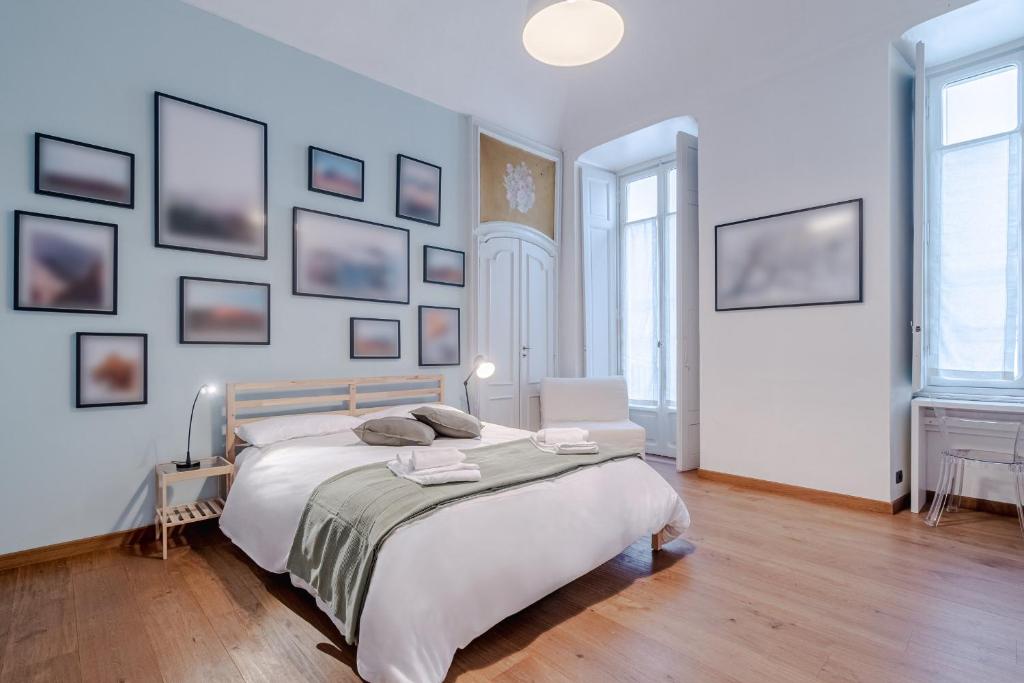 Casa-Galleria d'Arte live a stay of author, Turin