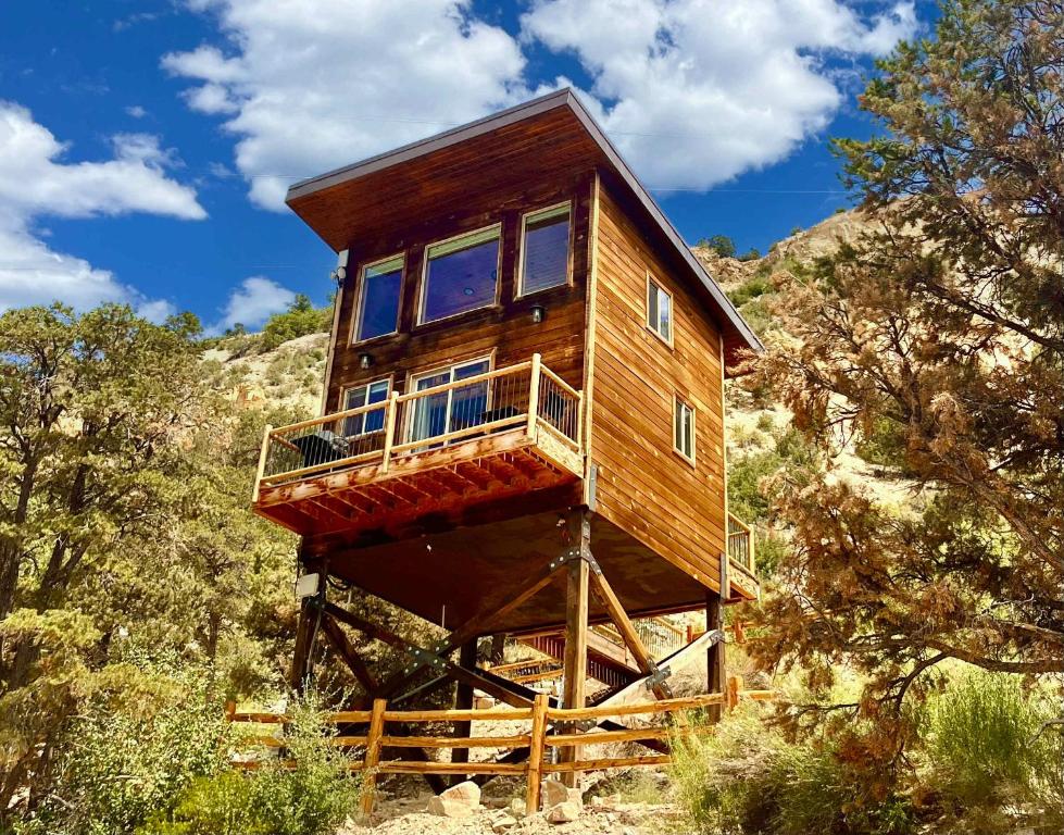 Treetop #5 at East Zion Resort, Orderville