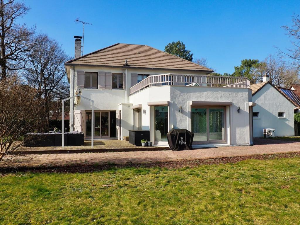 Villa piscine intérieure - 2