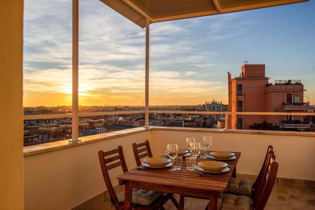 Penthouse Lux with Panoramic View - 2