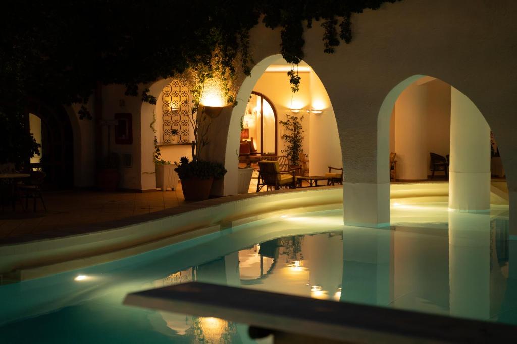 Hotel Carasco - 2