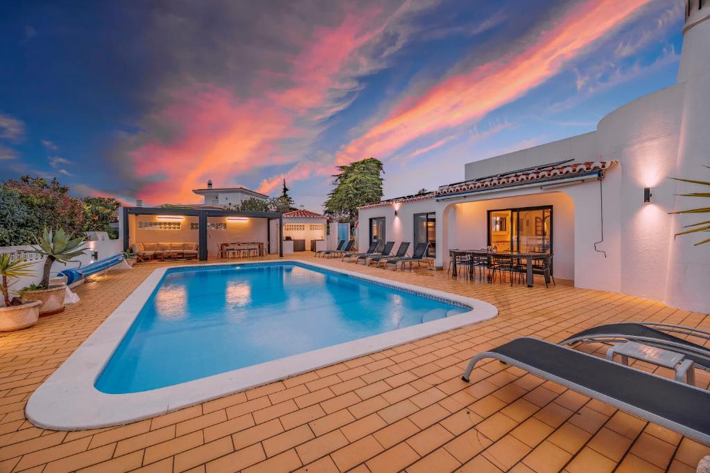 Casa Das Flores, Carvoeiro