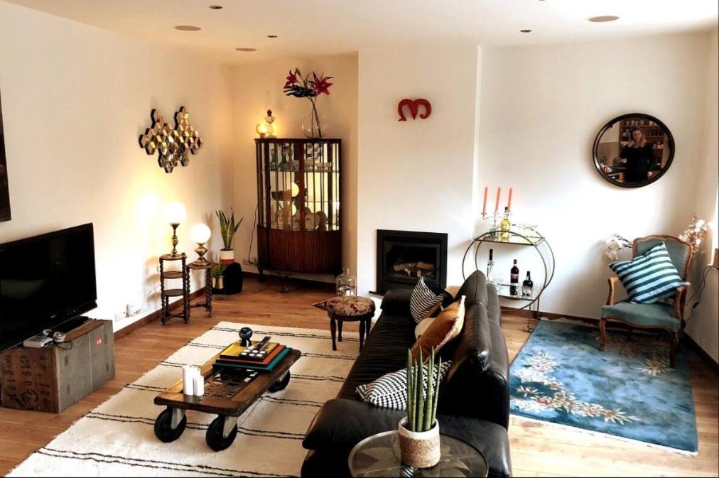 Stylish & Spacious Flat viewing the Lovely MAS, Antverpy