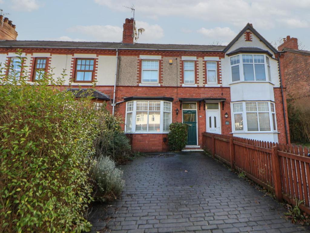 45 Brook Lane, Chester