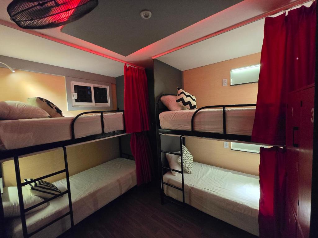 Spartacus hostel boutique for men - 3