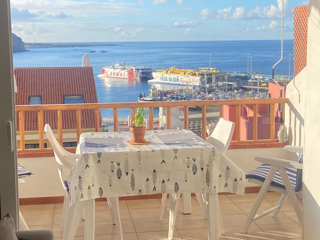 Los Cristianos near Las Vistas Beach Cactus 1 - 4