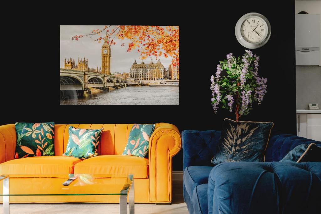 4BRHouse with Free Parking for Contractors&Families Sleep 8, Borehamwood