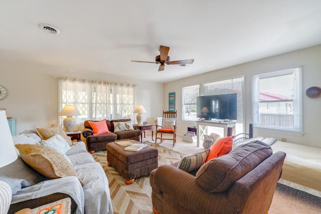 Fall Home Getaway in Surf City Limits, Hampstead