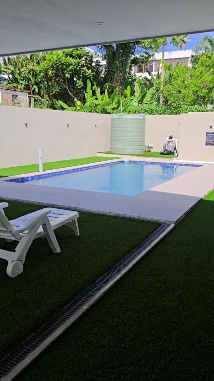 Swimming pool, Island Apartments   in Suva