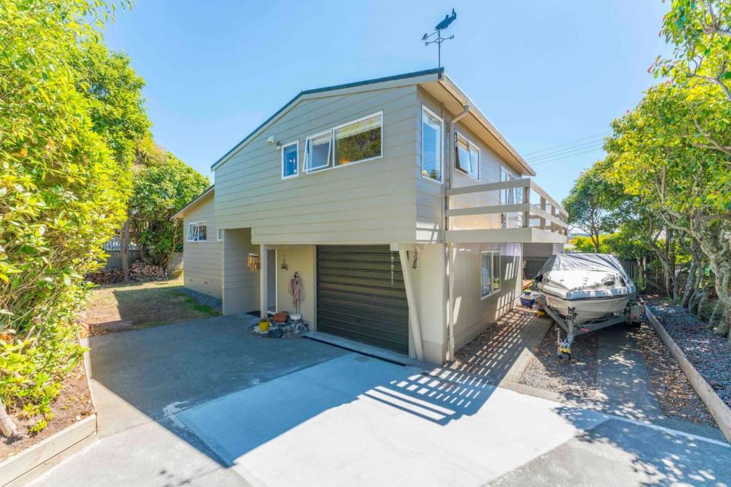 Fun in Wharewaka, Taupo