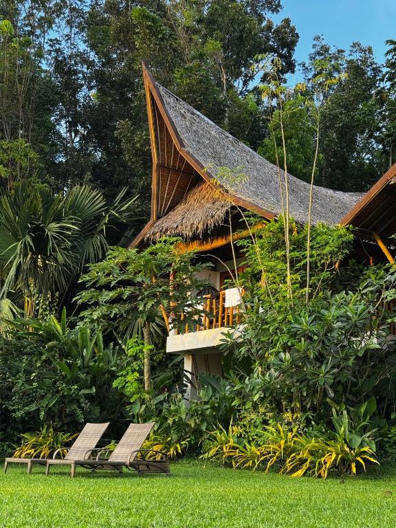 Fox & The Firefly Cottages, Loboc