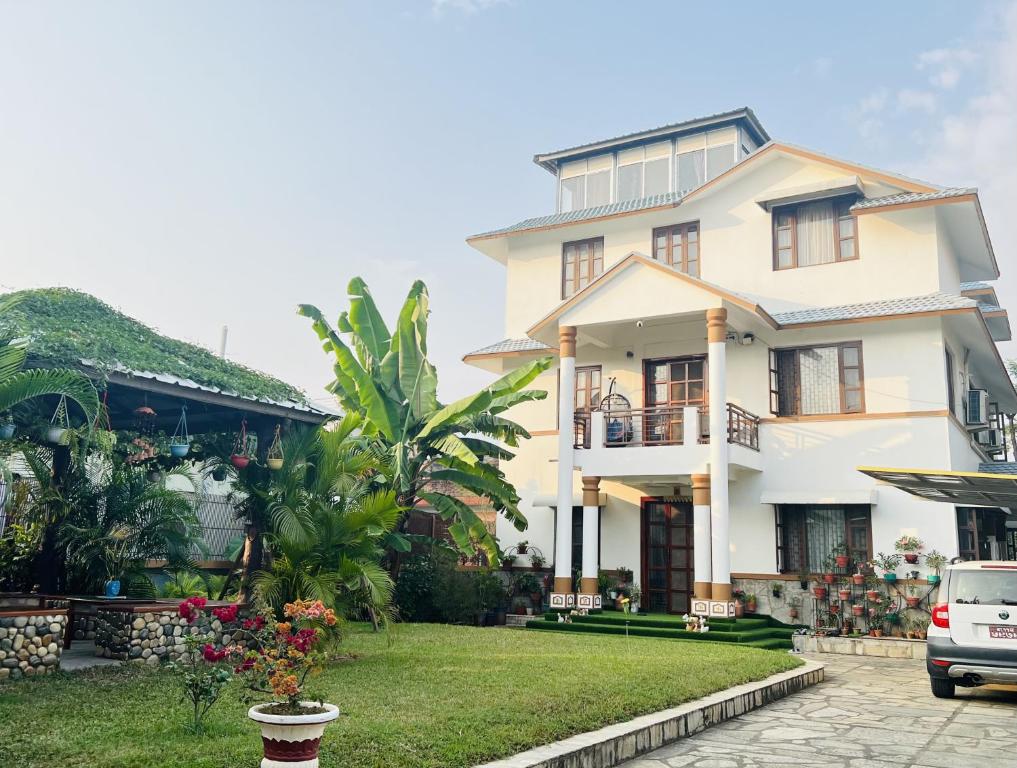 Borrow and Pay, Heṭauḍā