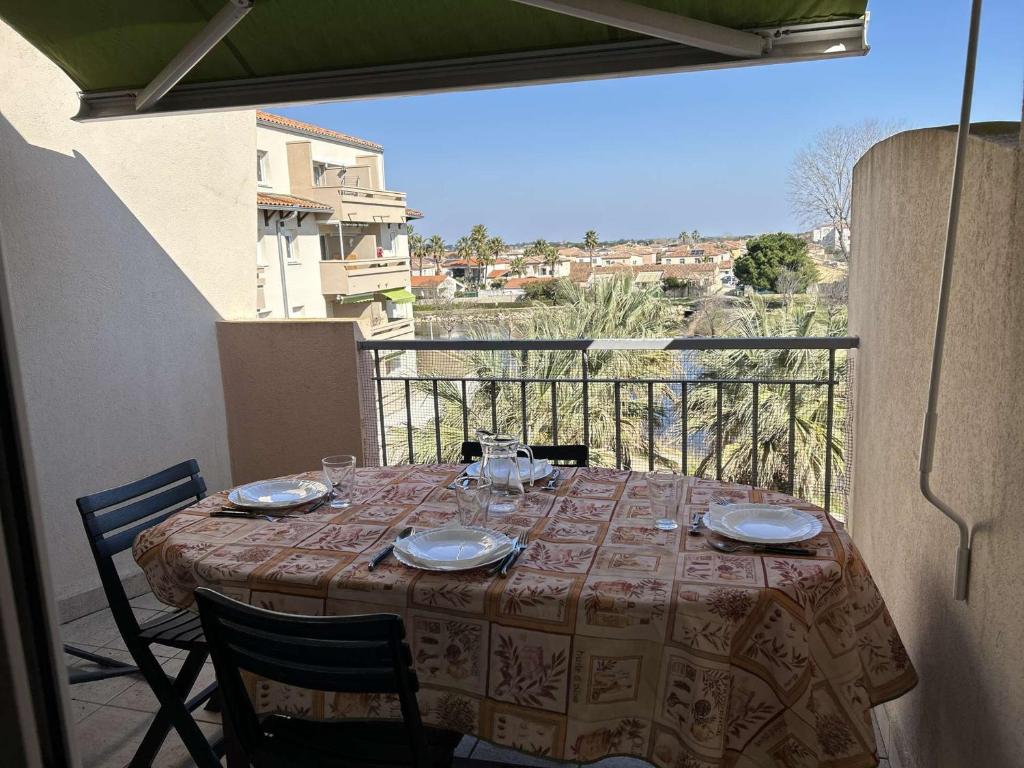 2 Pièces avec Mezzanine, Résidence avec Piscine - FR-1-250-299, Le Grau-du-Roi