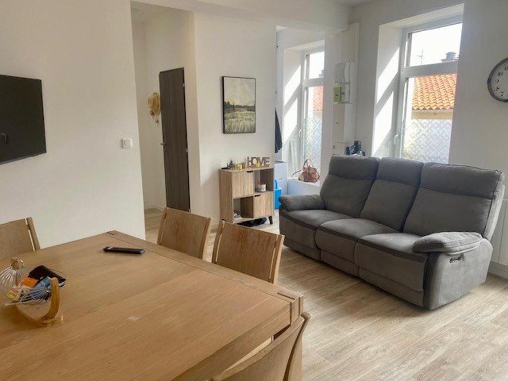 F3 Moderne avec Climatisation et WiFi Proche des Thermes - FR-1-703-205 - 2