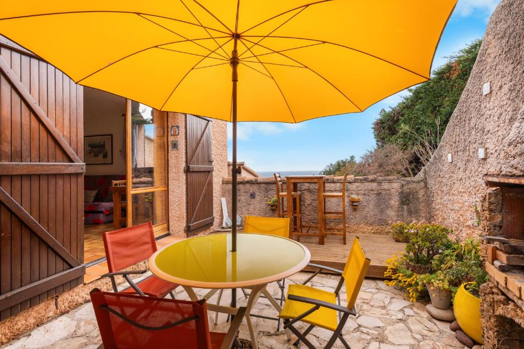 Bastidon Avec Terrasse Vue Mer, Carqueiranne