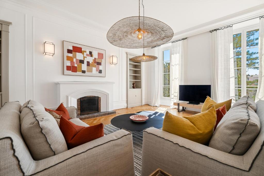 Nice Renting - VICTOR - Historic Palace Luxury 3 Bedrooms - 2