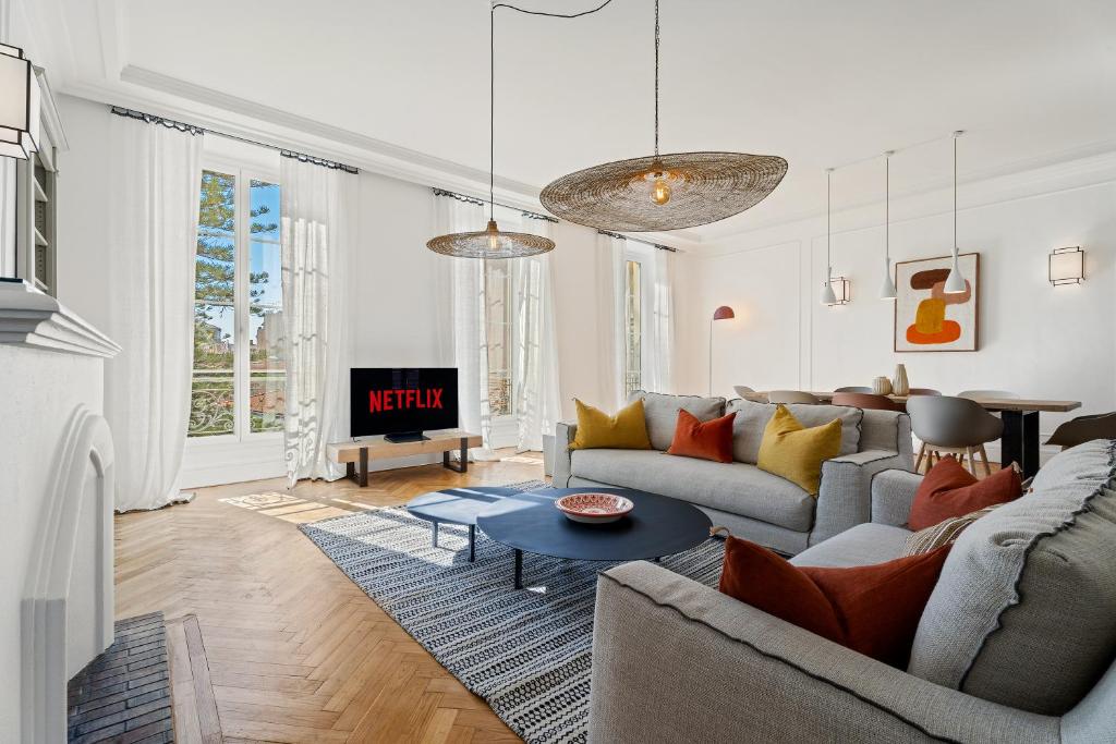 Nice Renting - VICTOR - Historic Palace Luxury 3 Bedrooms - 3
