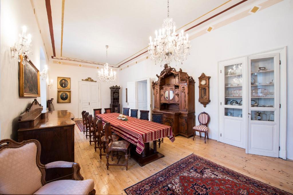 Chateau GrandCastle photo