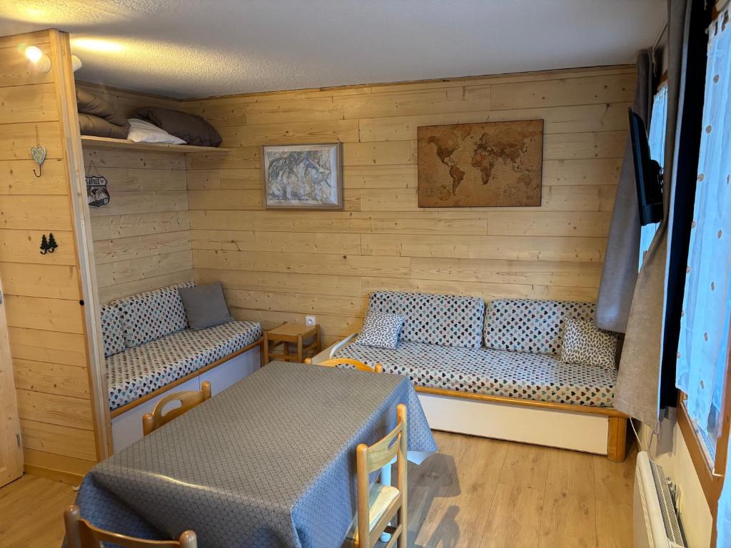 Studio rénové · Proche pistes · 4 pers · Terrasse · Casier à ski - 1