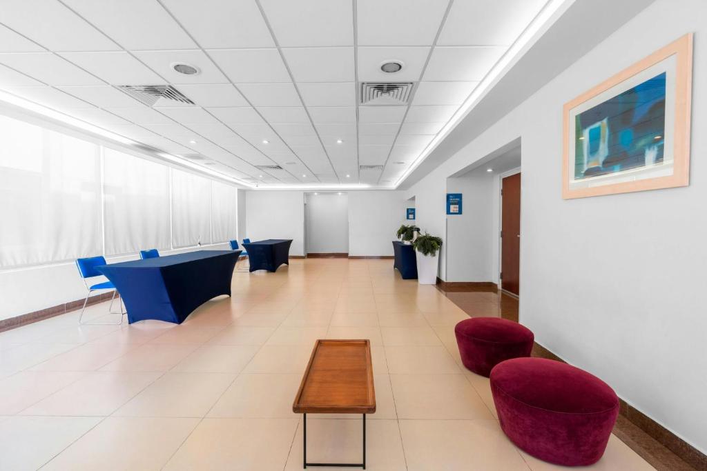 フロント・ロビー