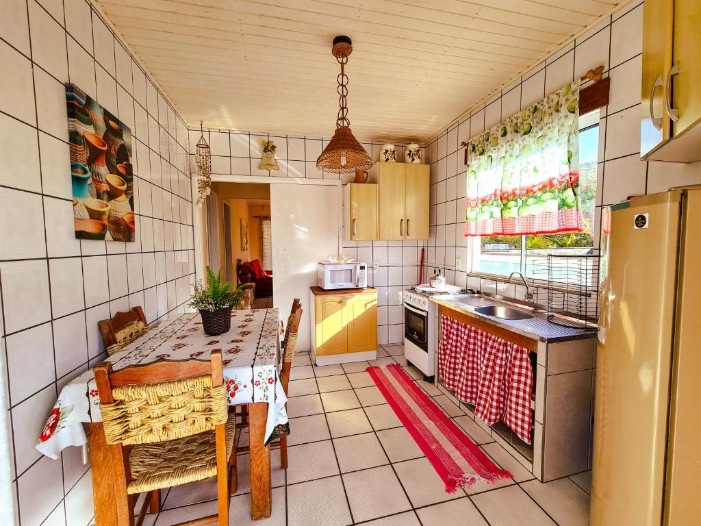 Kitchen, Casa Acores Residencial - Apartamentos Praia dos Ingleses Floripa SC in Florianopolis