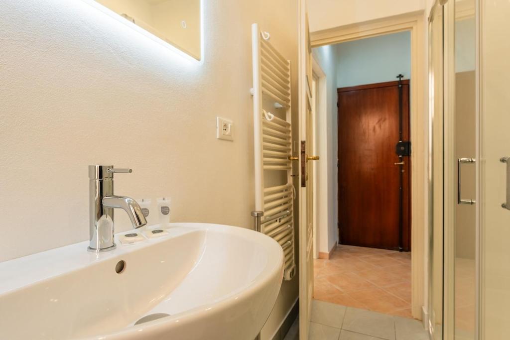 Camilla Apartment - Affitti Brevi Italia - 4