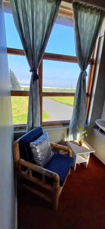 Oceanic Flashpackers accommodation, hotel in East London