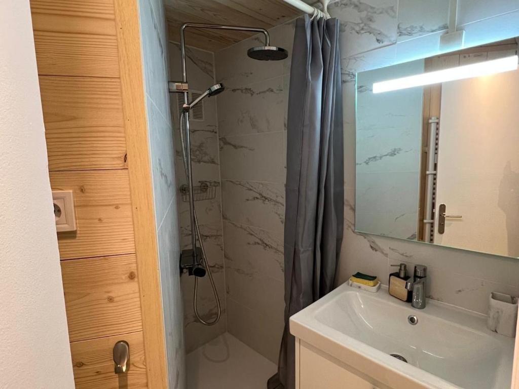Studio rénové à Tignes, proche pistes, balcon, animaux acceptés - FR-1-502-417 - 4