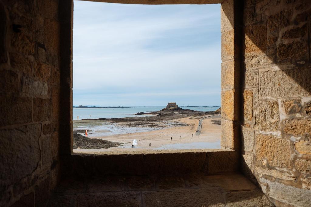 Porte des Bès T2 dans Intra-muros plage à 10 m - 3