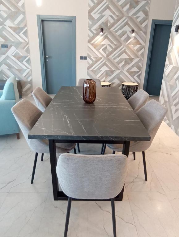 Opulent BayView Apartment Kotor - 5