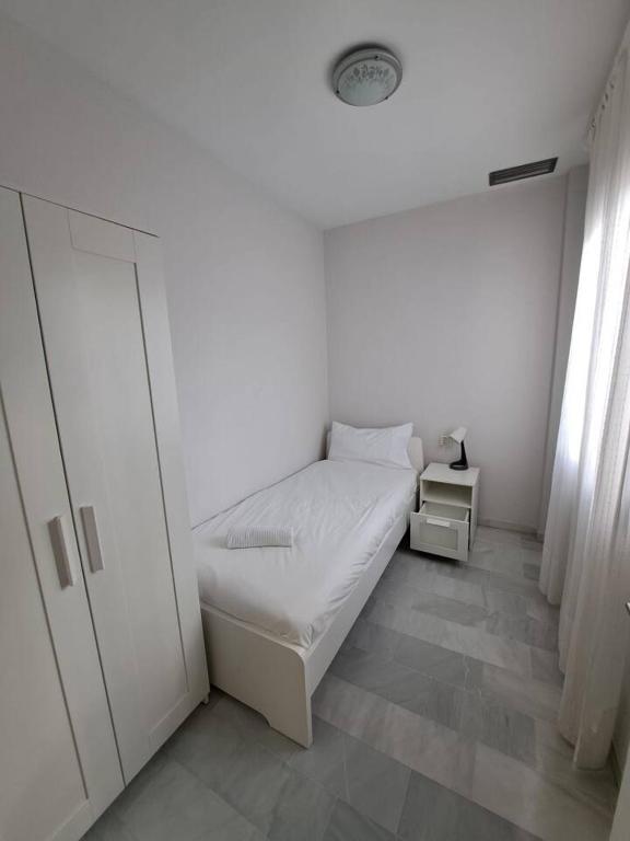 Selecta Apto con dos dormitorios en patio tradicional, Sevilla