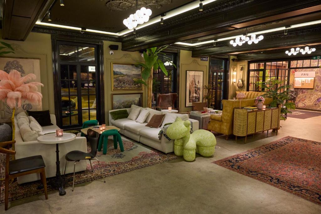 Bar/lounge