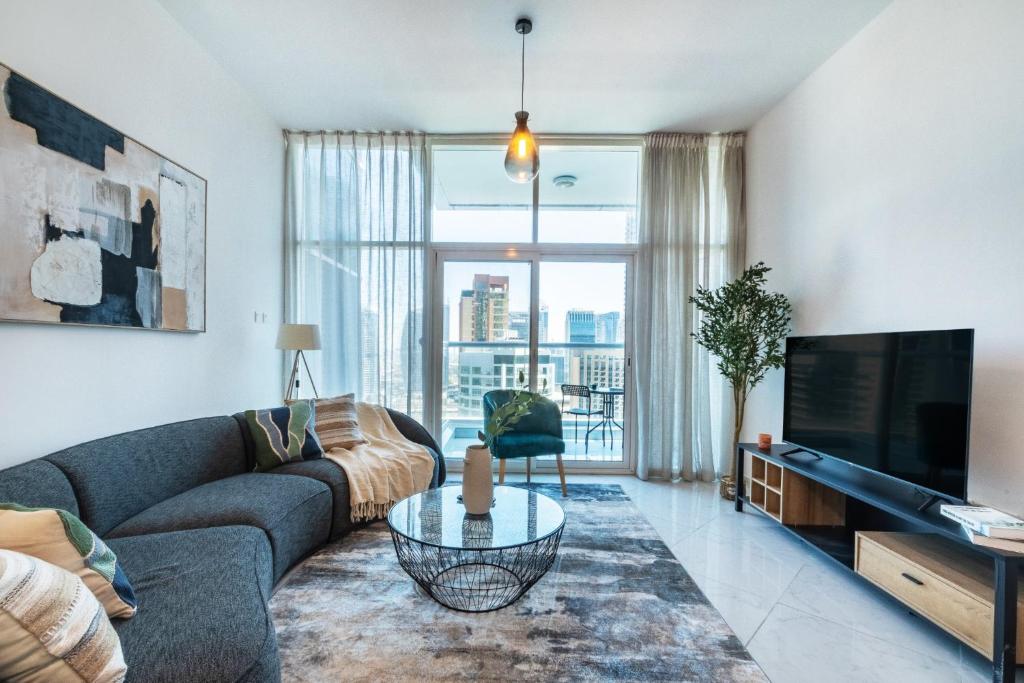 Chic Waterfront Living - Marina View, Dubaï