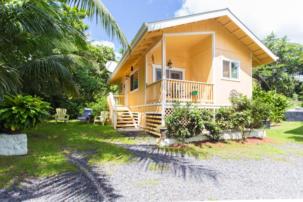 Oceanfront Cottage Near the Kalapana Lava Flows photo