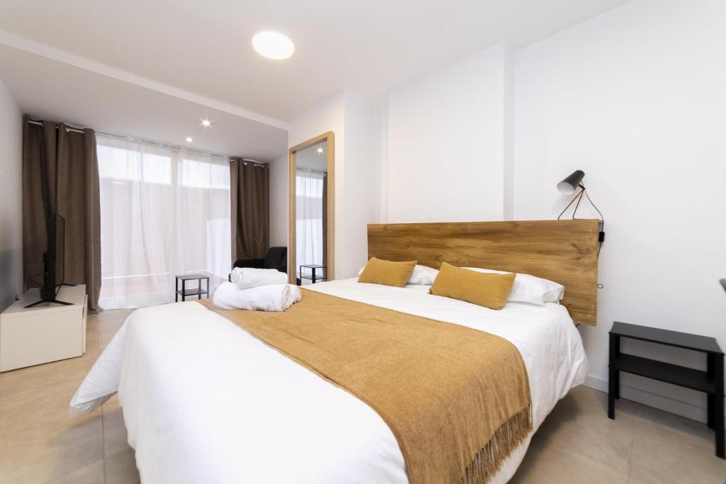 Regency VII - Ferga Suites - 2