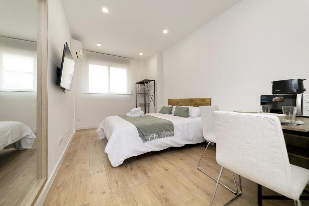 Luxury III - Ferga Suites - 3