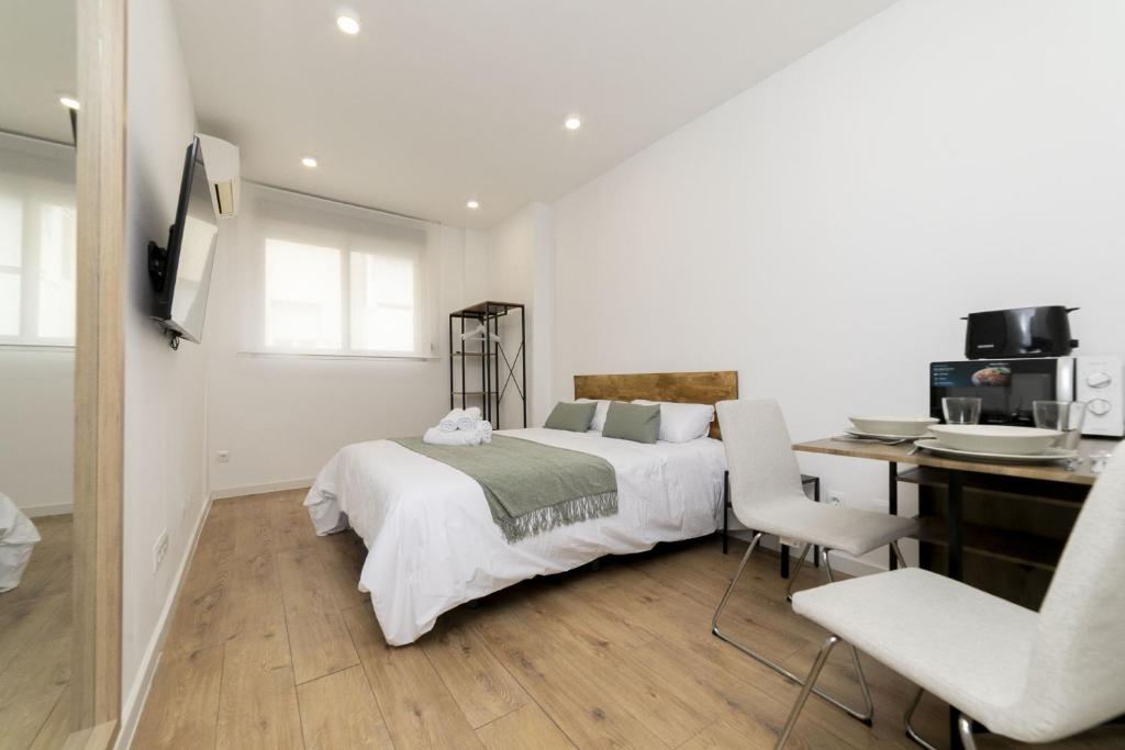 Luxury III - Ferga Suites - 4