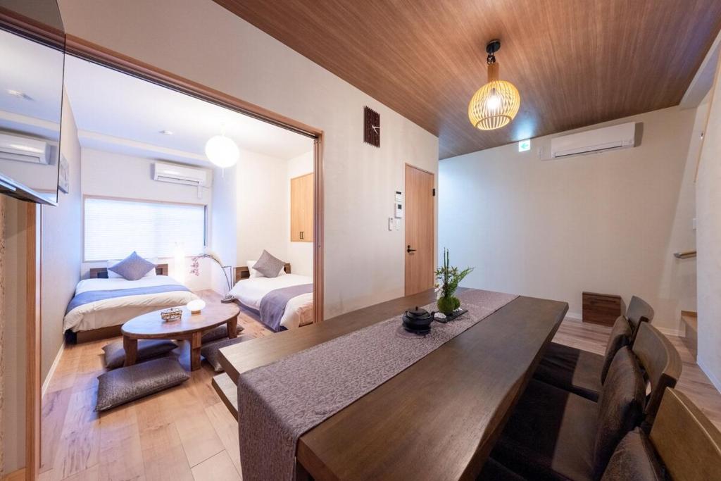 伏見稲荷のお宿 伏見とき 寝室3つ Bed 8台, Kjóto