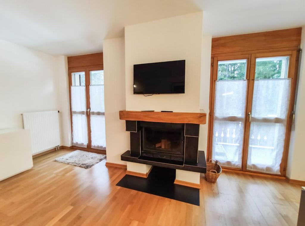 Family friendly 2-Bedroom near Golf & Ski slopes - 3