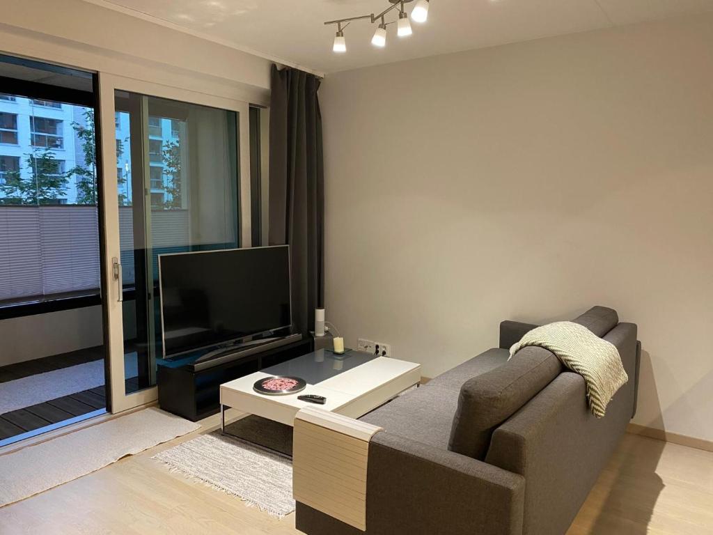 New And Stylish Apartment By The Sea In Jatkasaari, Parking And Balcony, Helsinky