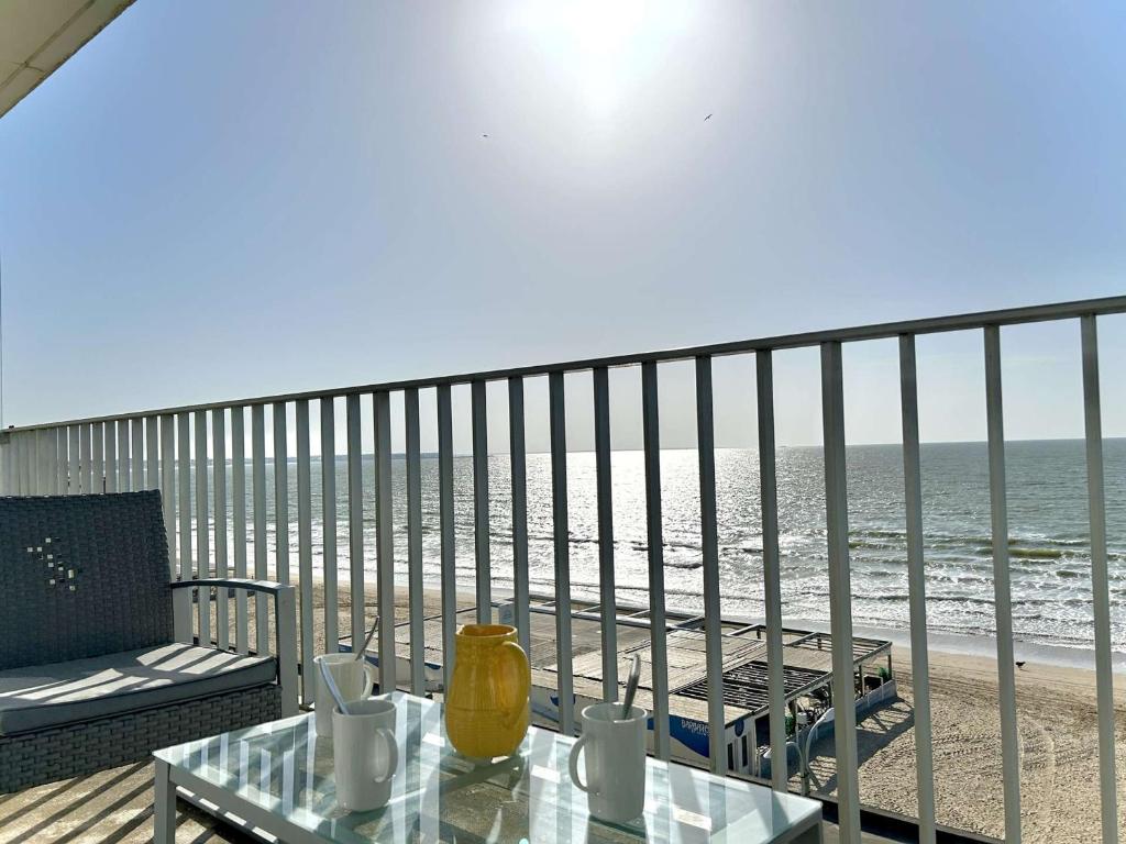 Appartement T3 Face Mer à La Baule avec Terrasse et Parking Privé, 4 Couchages - FR-1-245-97 - 4
