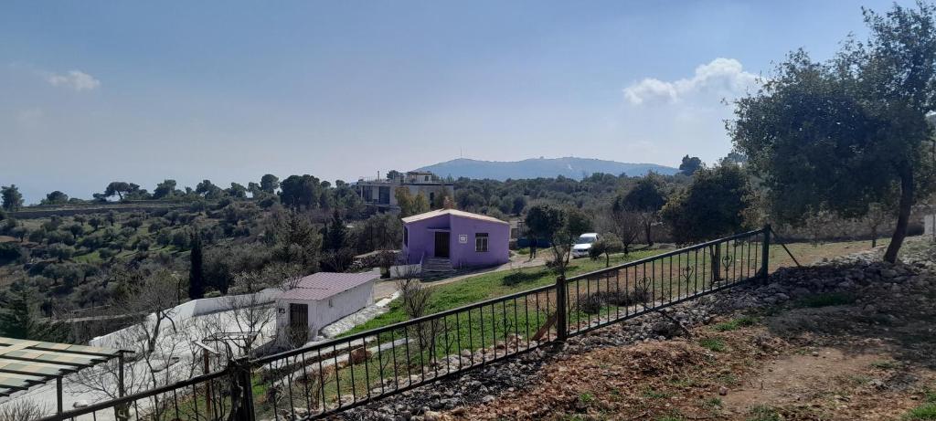 Offgrid Jerash-Ajlune MountainView Studio Shalea شاليه استوديو جبال جرش, Jerash