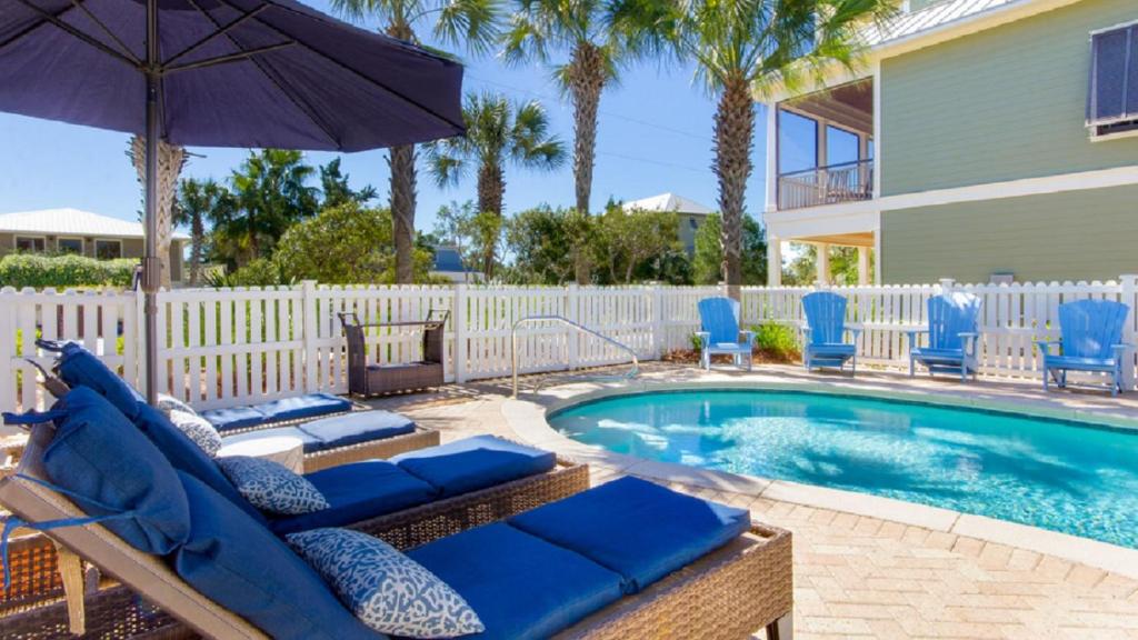 30A Best, Private Heated Pool, 2 min walk to beach, Santa Rosa Beach