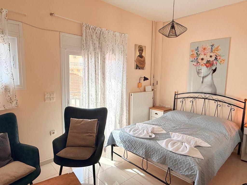 Little Central Apartment-1min walk from everywhere, Chania