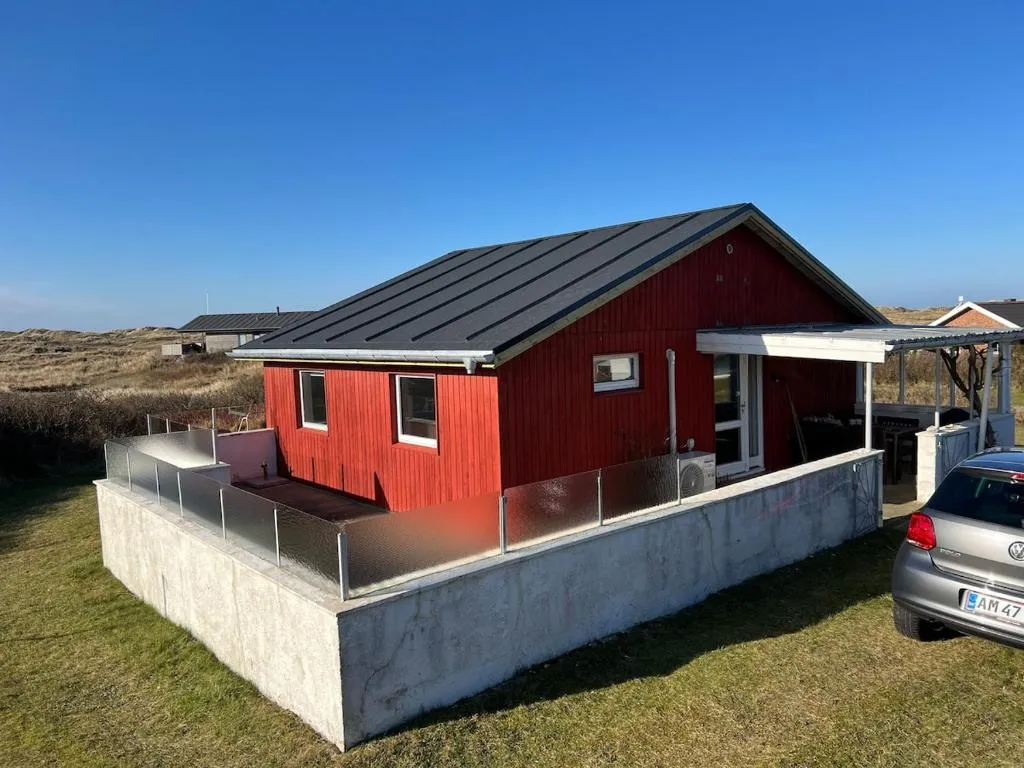 Autentisk sommerhus på Lakolk, Rømø，位于Rømø的酒店